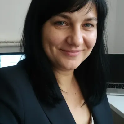 Полина